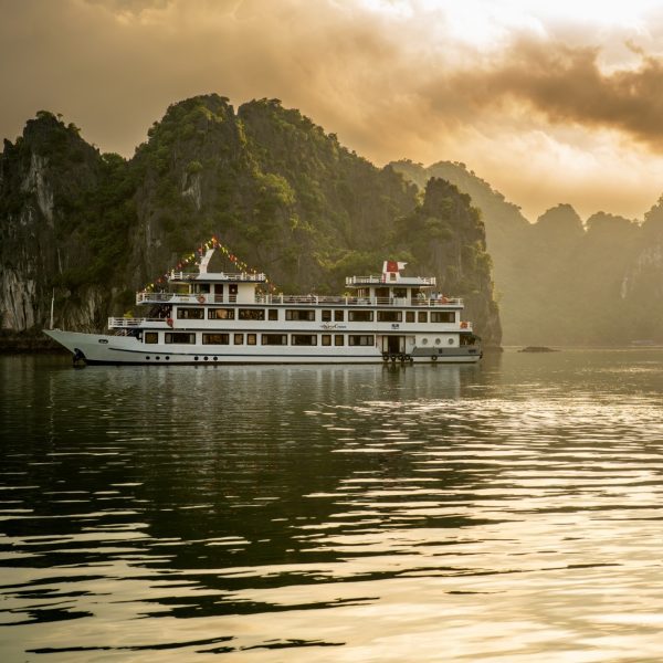 Swan Cruises 2 Days 1 Night