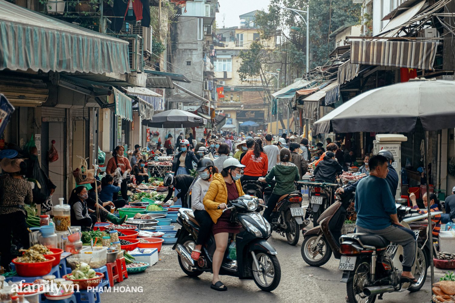 Hanoi Walking Street Food Tour